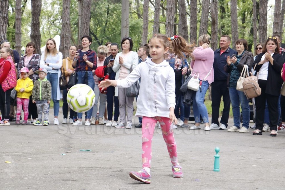 Парк культури у День міста: презентації, виставки, конкурси і «Оксамитові зустрічі»