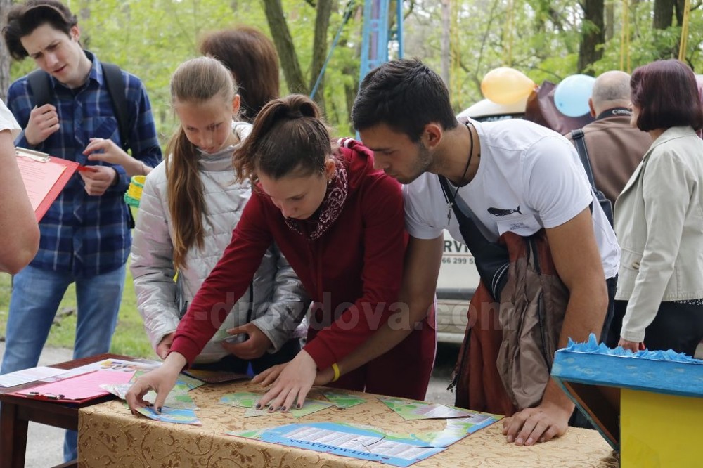 Парк культури у День міста: презентації, виставки, конкурси і «Оксамитові зустрічі»