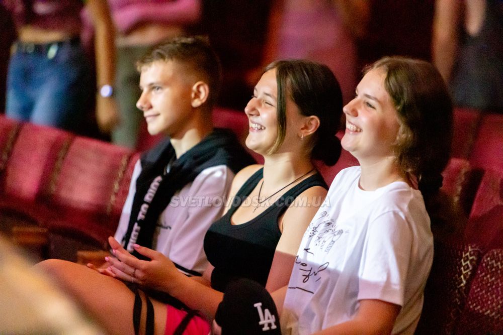 Талановита молодь Світловодська зібрала кошти на потреби ЗСУ
