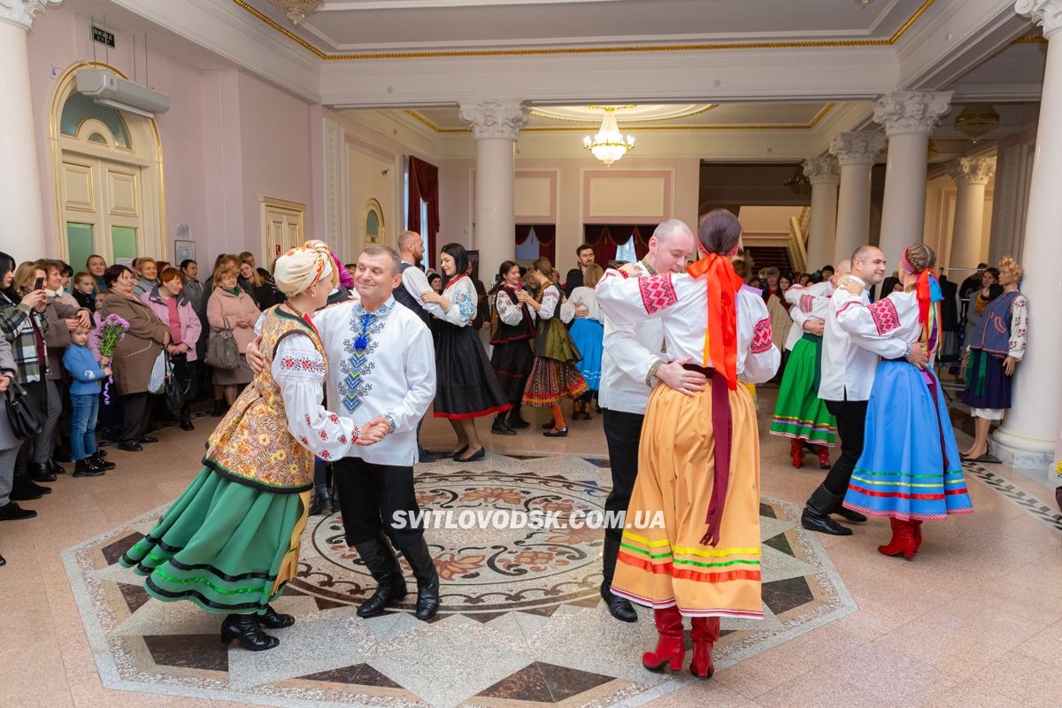 Мурал на честь Марка Кропивницького і прем’єра вистави «Бондарівна»