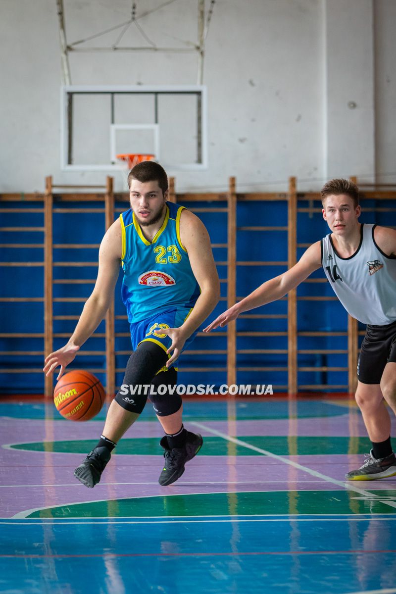 У Світловодську відбувся баскетбольний турнір до Дня Національної гвардії України