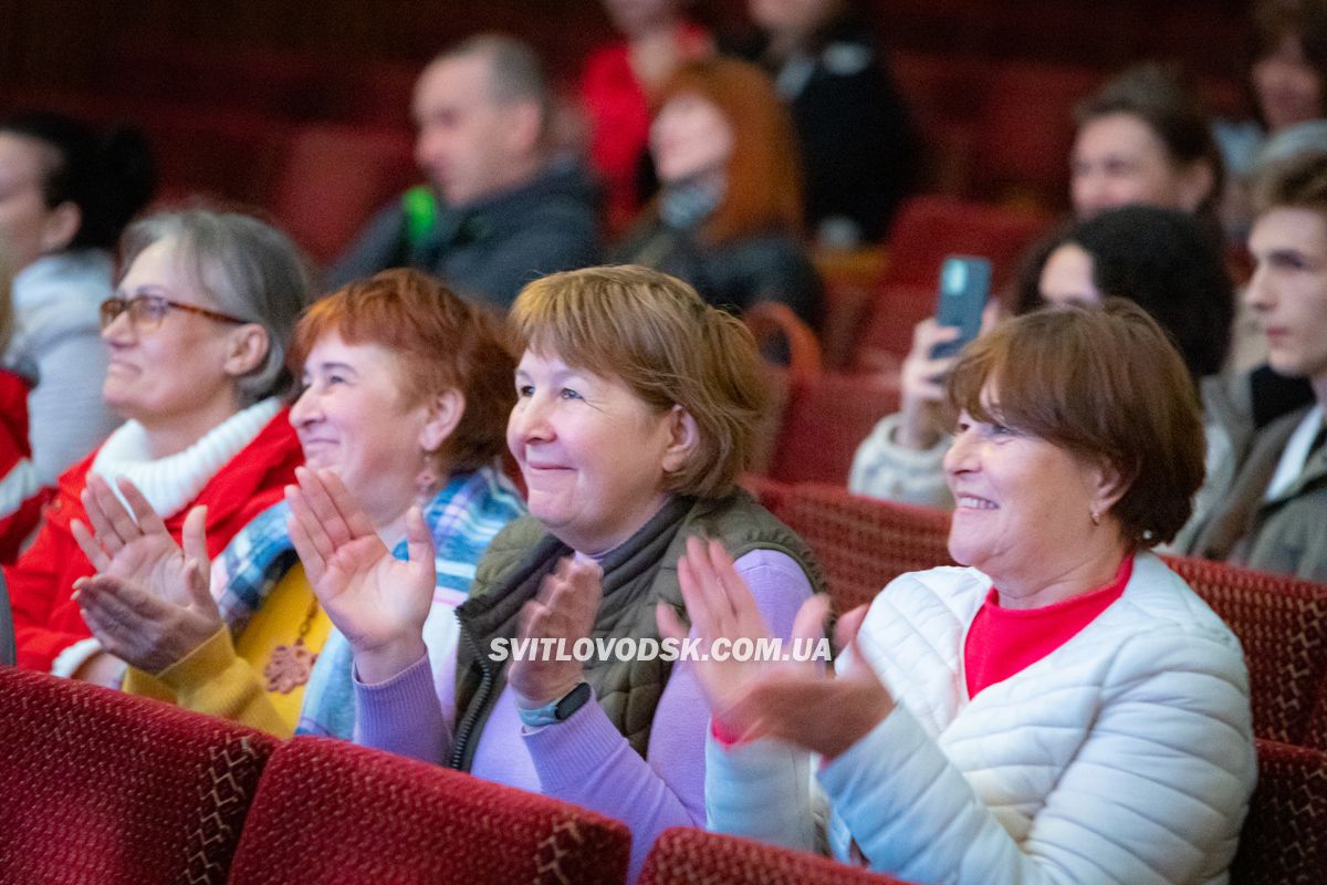 Театр «Амбіція» презентував глядачам нову виставу