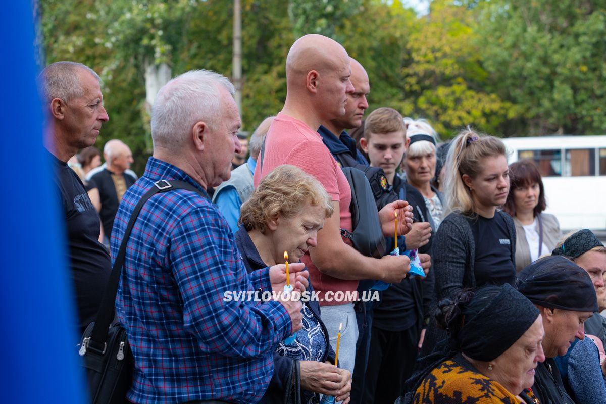 У Світловодську провели в останню дорогу захисника України Олександра Афанасьєва (ДОПОВНЕНО)
