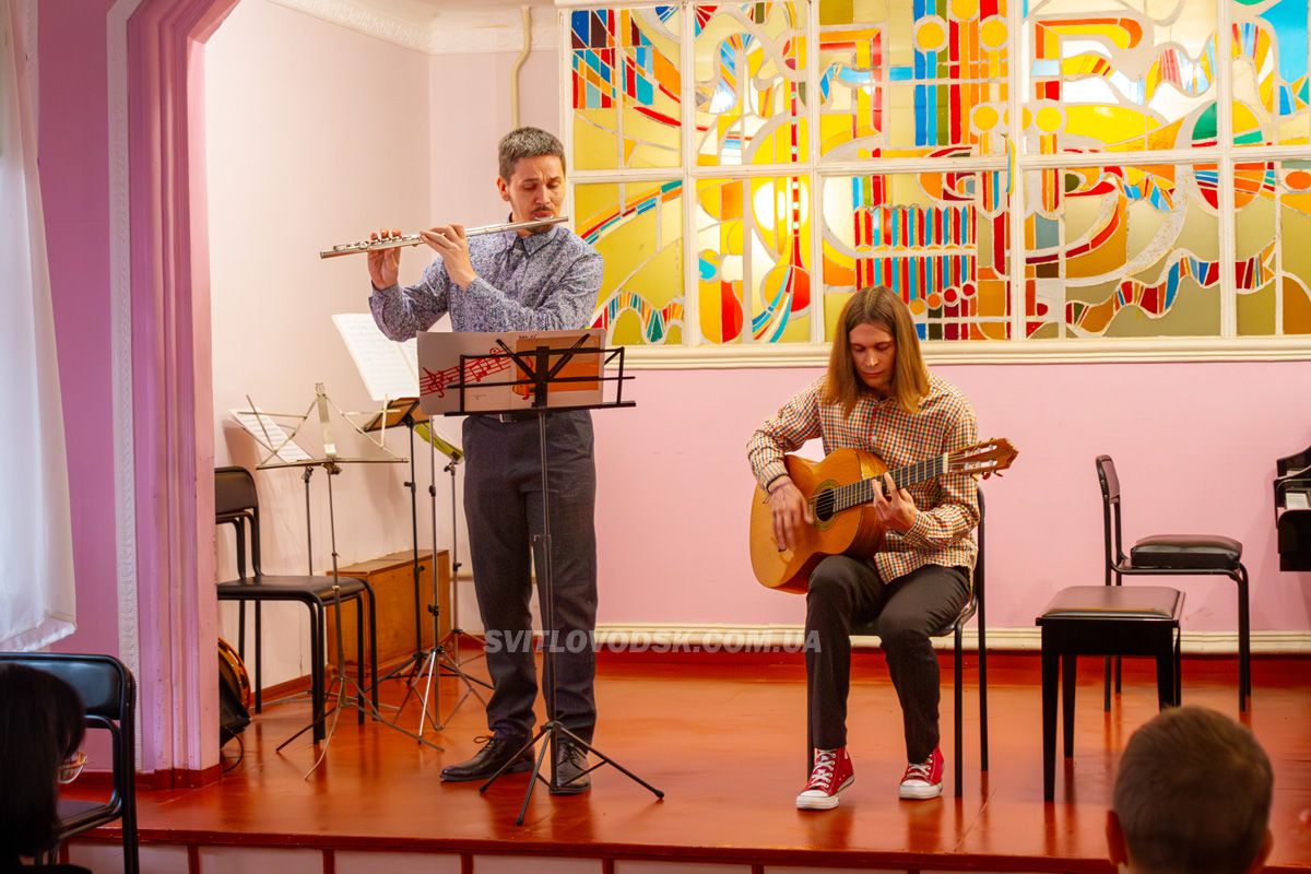 Світловодська дитяча музична школа дала перший у новому навчальному році концерт