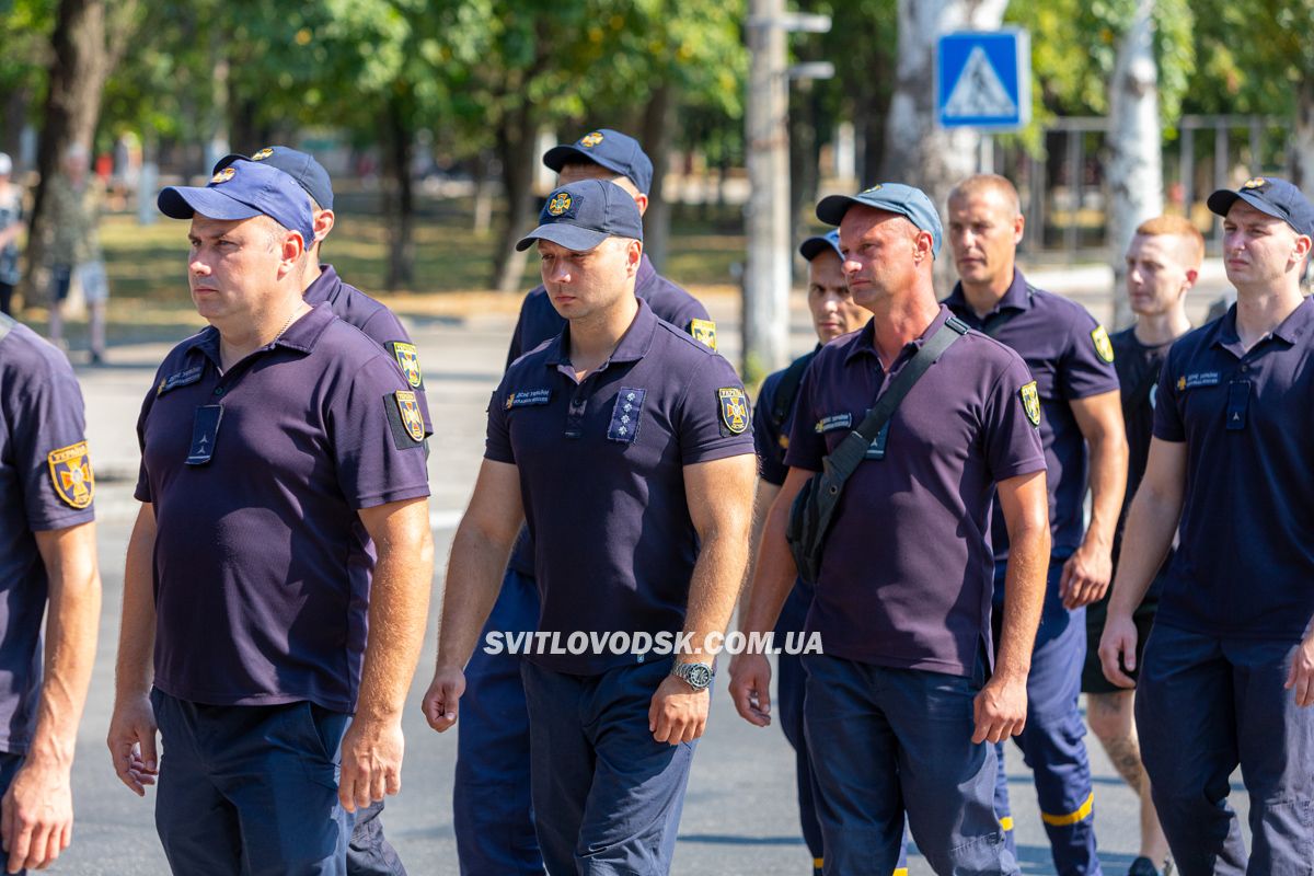 Світловодська громада провела в останню путь захисника України Владислава Чуракова