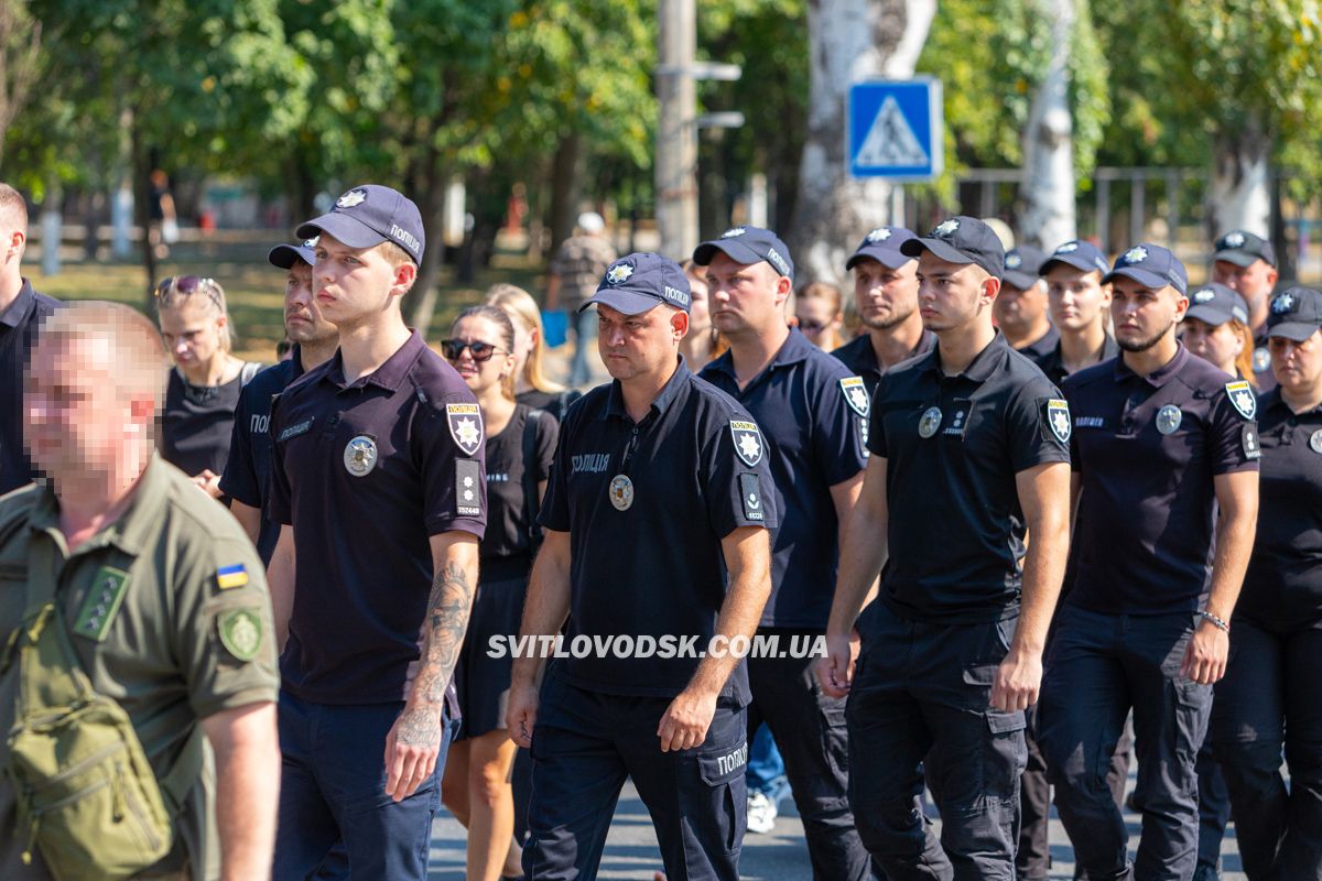 Світловодська громада провела в останню путь захисника України Владислава Чуракова