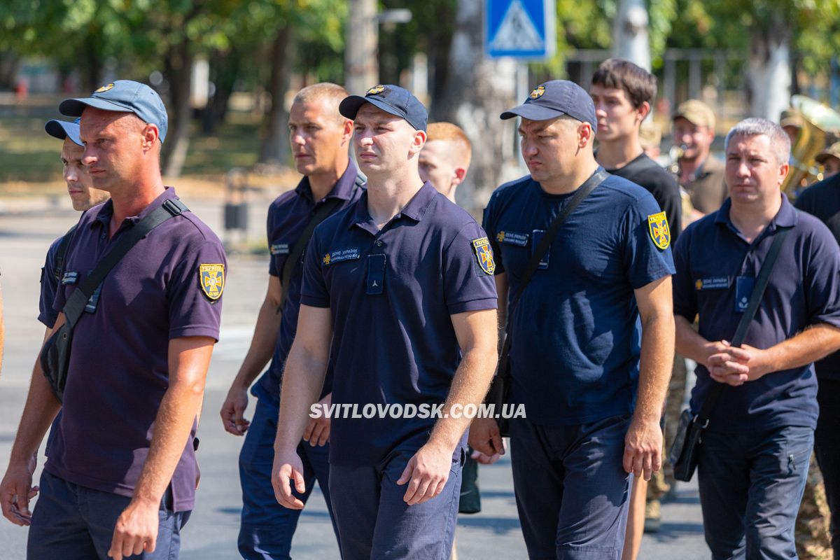 Світловодська громада провела в останню путь захисника України Владислава Чуракова