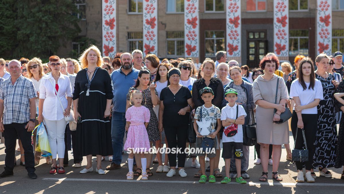 У День Незалежності у Світловодську відкрили Алею пам’яті героїв