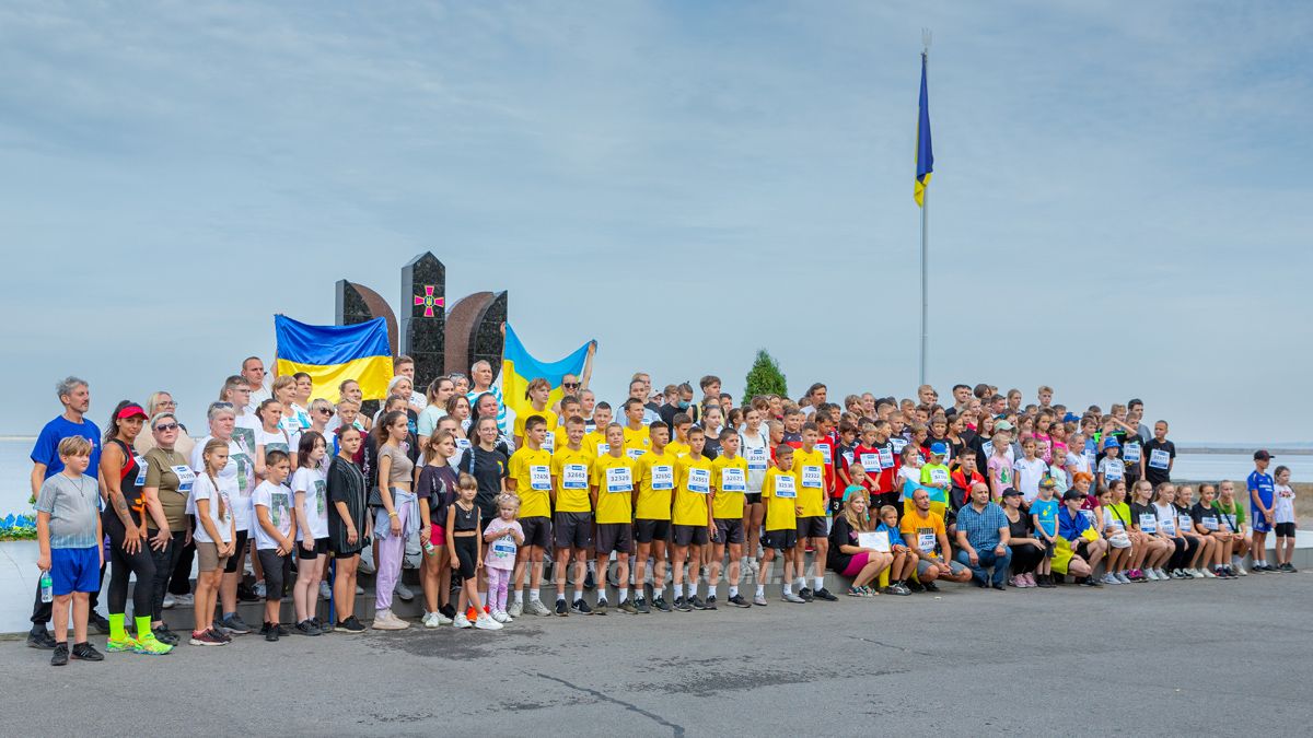 У Світловодську відбувся забіг "Шаную воїнів, біжу за героїв України"