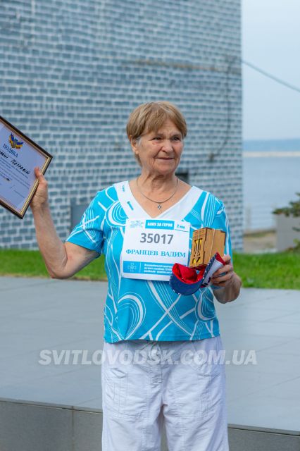 У Світловодську відбувся забіг "Шаную воїнів, біжу за героїв України"