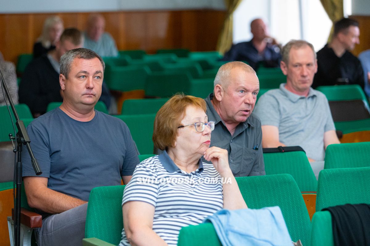 Депутати міської ради вчергове проігнорували вирішення важливих питань