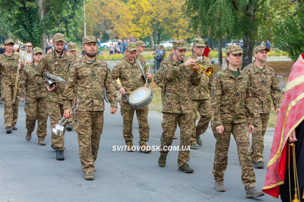 Власівка попрощалася із захисником України Володимиром Шумановим