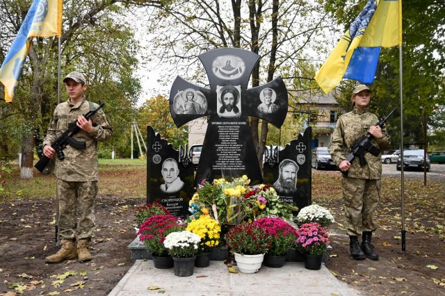 У Федірках відкрили алею Пам’яті