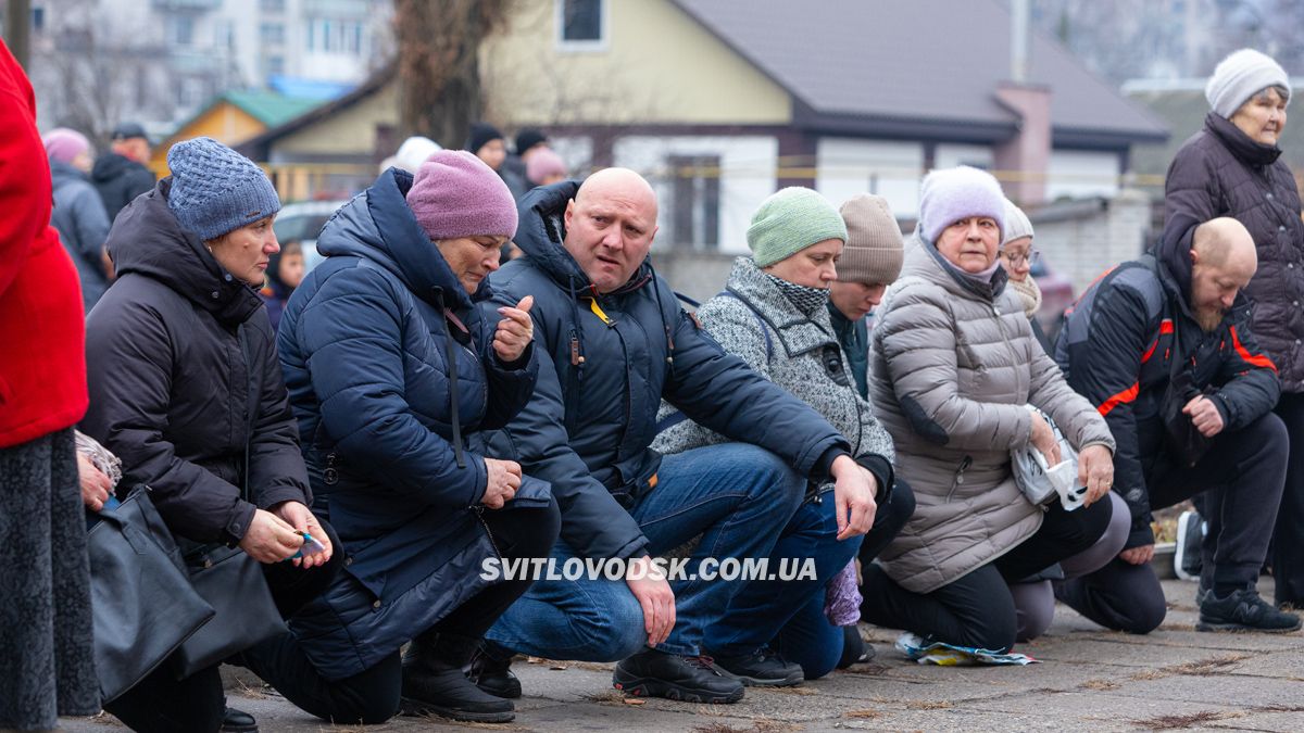 Власівська громада провела в останню земну дорогу Богдана Федорова