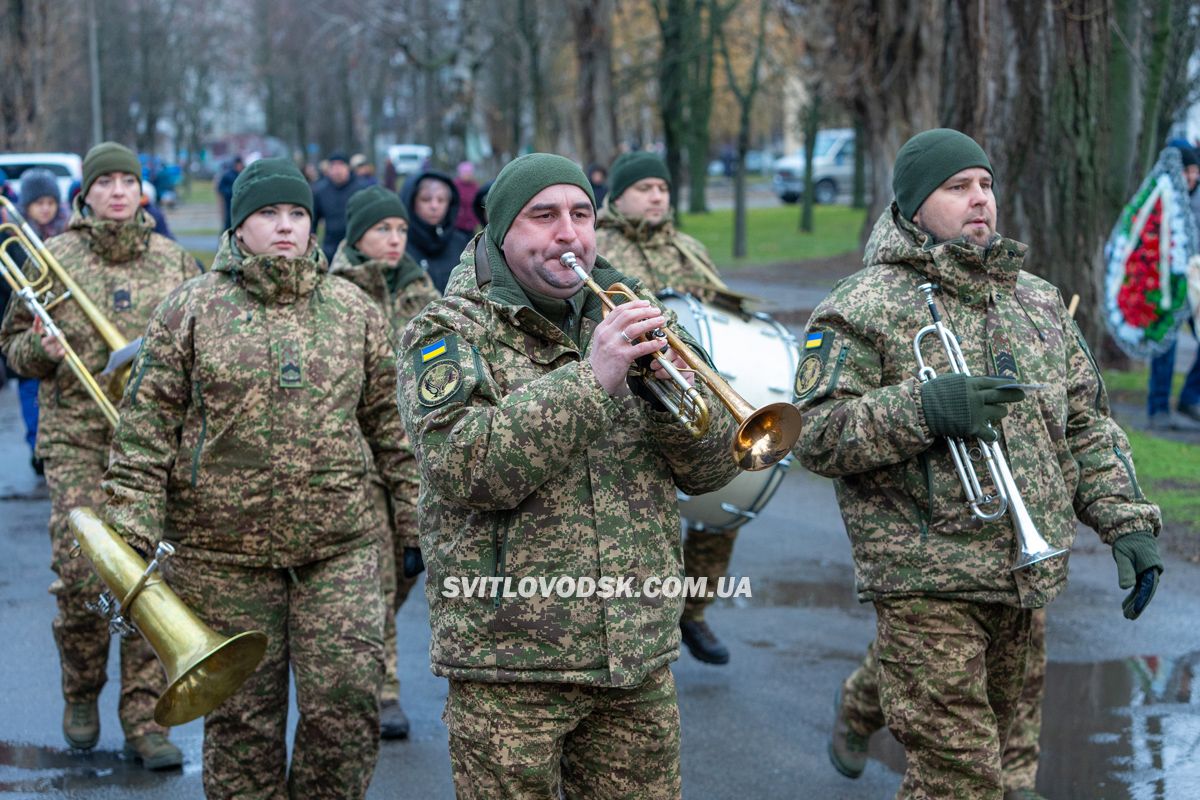 Власівська громада провела в останню земну дорогу Богдана Федорова