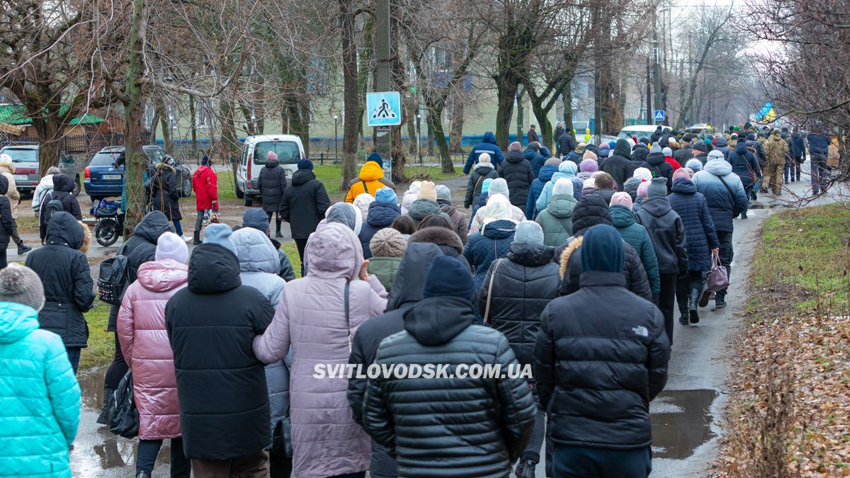 Власівська громада провела в останню земну дорогу Богдана Федорова