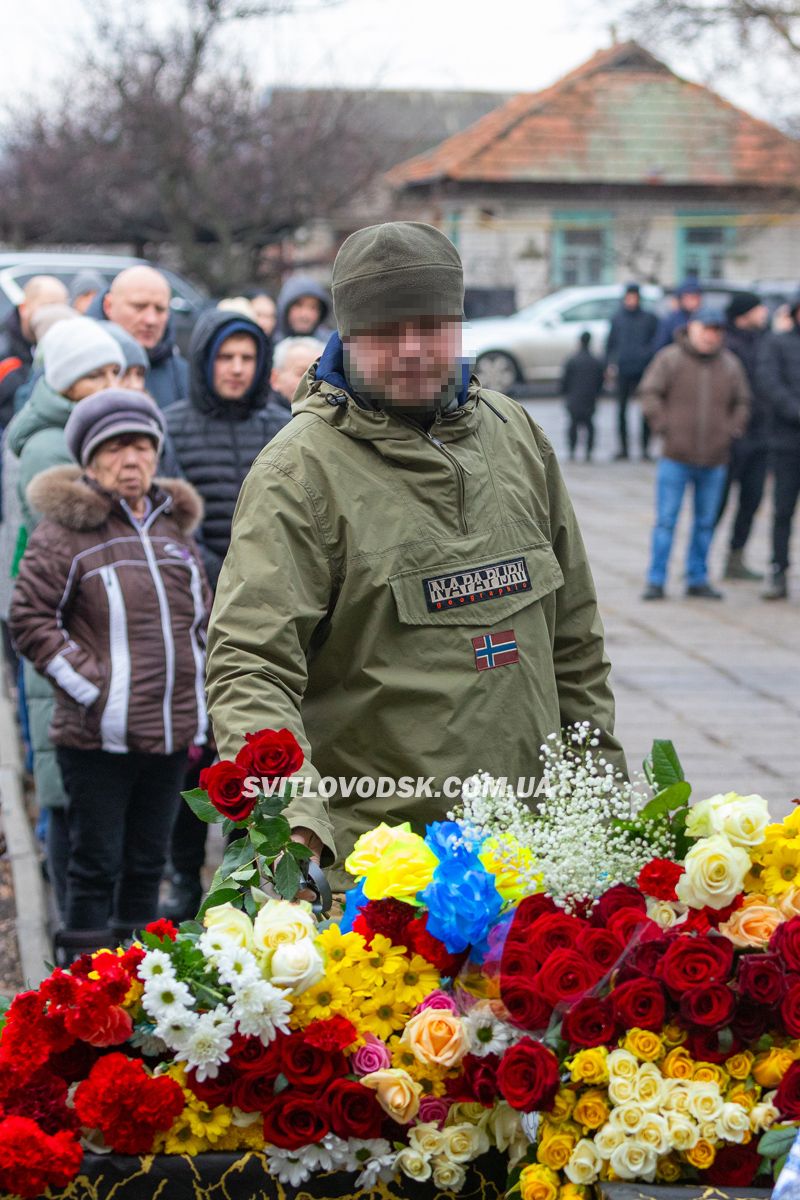 Власівська громада провела в останню земну дорогу Богдана Федорова