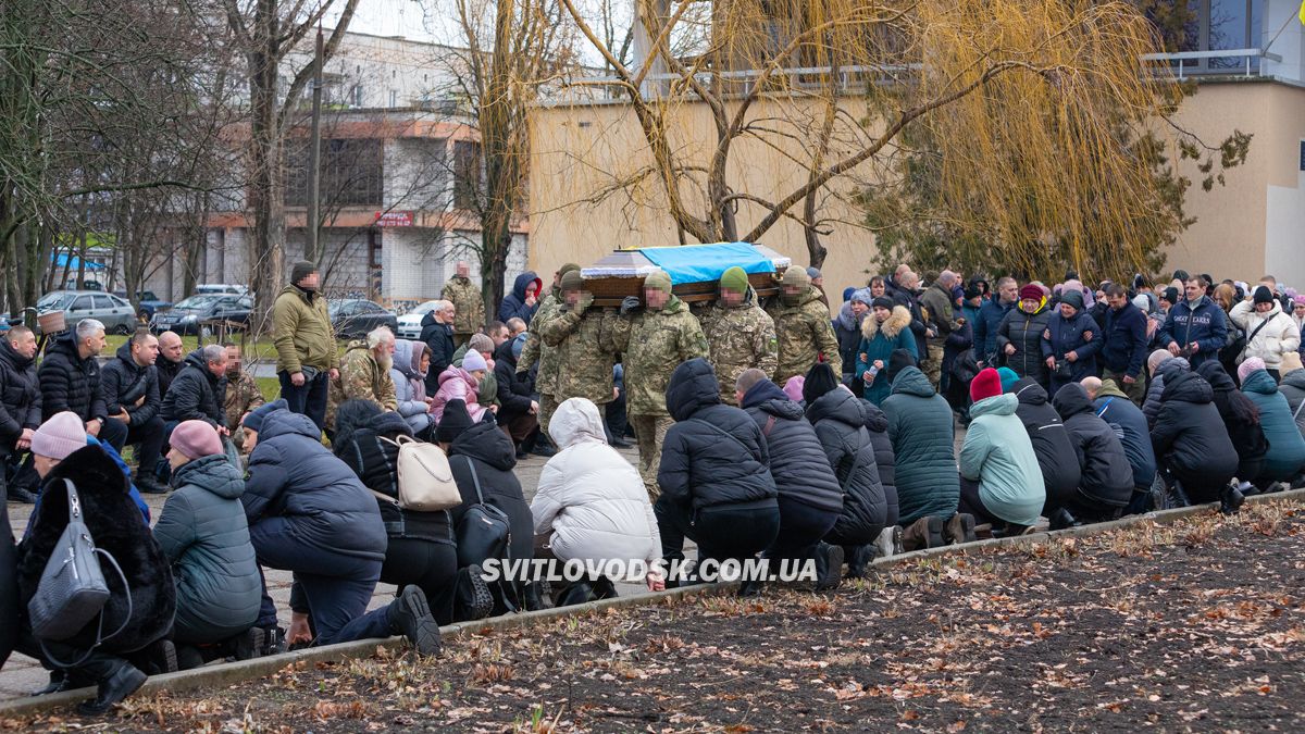 Власівська громада провела в останню земну дорогу Богдана Федорова