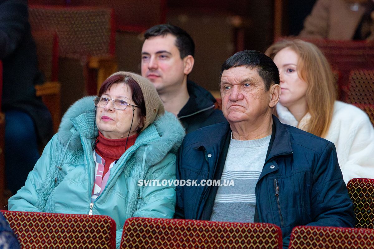 Пам’ять про Кузьму — у піснях і вчинках: у Світловодську відбувся благодійний концерт