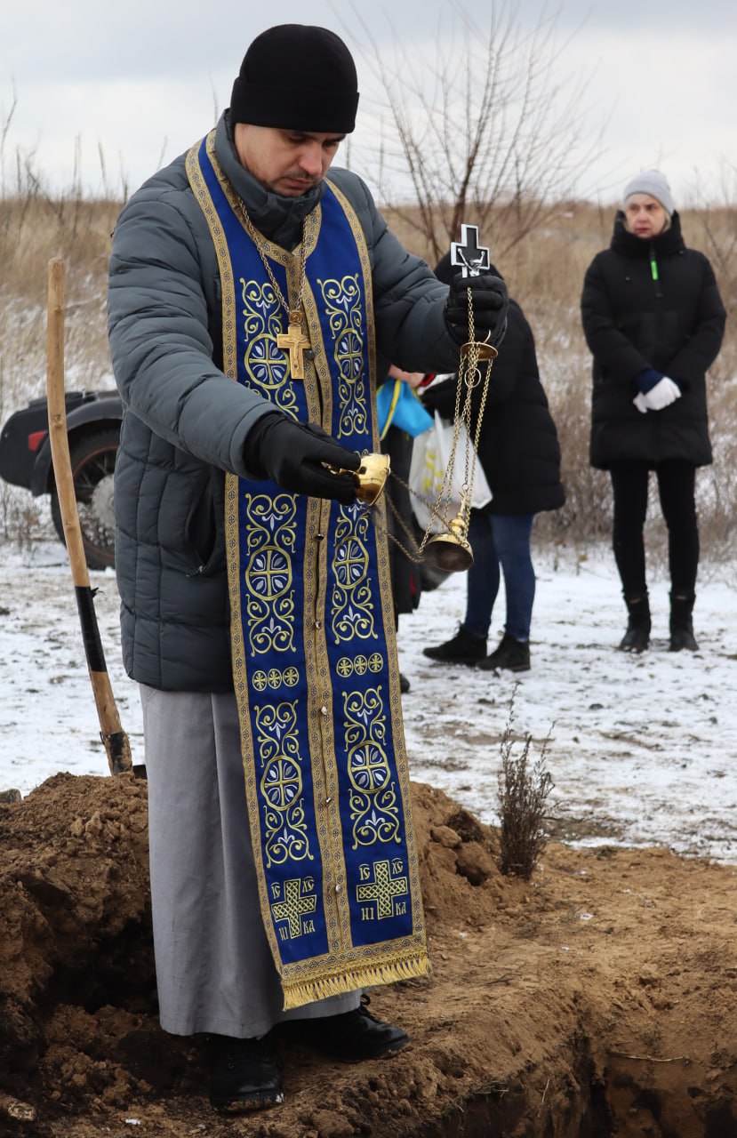 У Світловодську провели в останню путь захисника України Олексія Сухіну