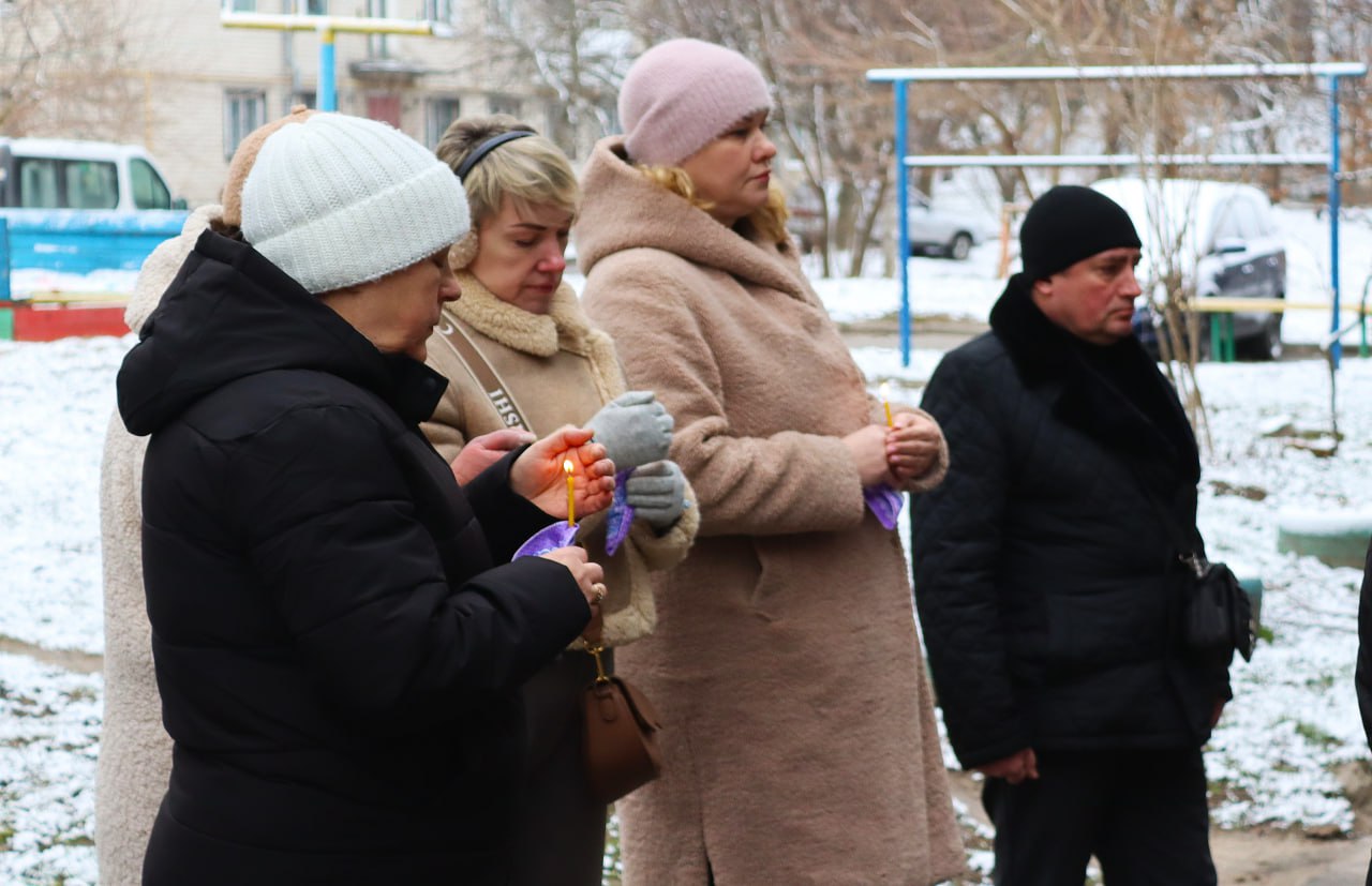 У Світловодську провели в останню путь захисника України Олексія Сухіну