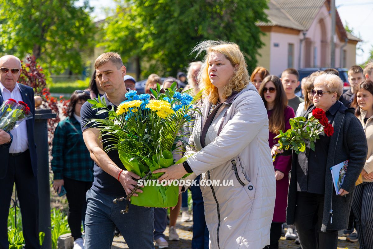 У Власівці вшанували полеглих у Другій світовій війні У Власівці вшанували полеглих у Другій світовій війні
