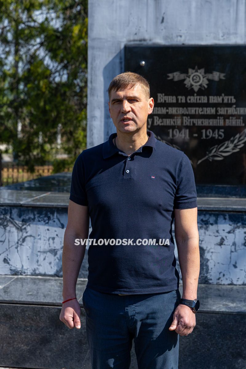 У Власівці вшанували полеглих у Другій світовій війні У Власівці вшанували полеглих у Другій світовій війні
