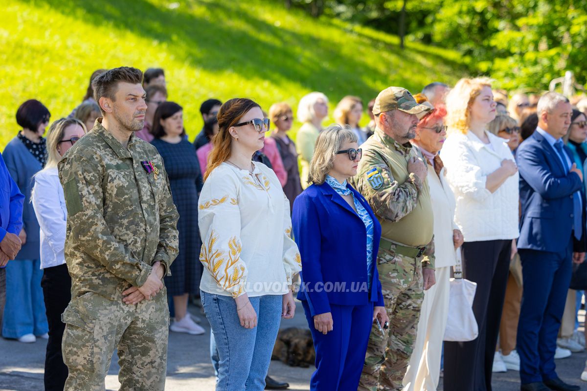 День героїв у Світловодську: шана полеглим і вдячність живим День героїв у Світловодську: шана полеглим і вдячність живим