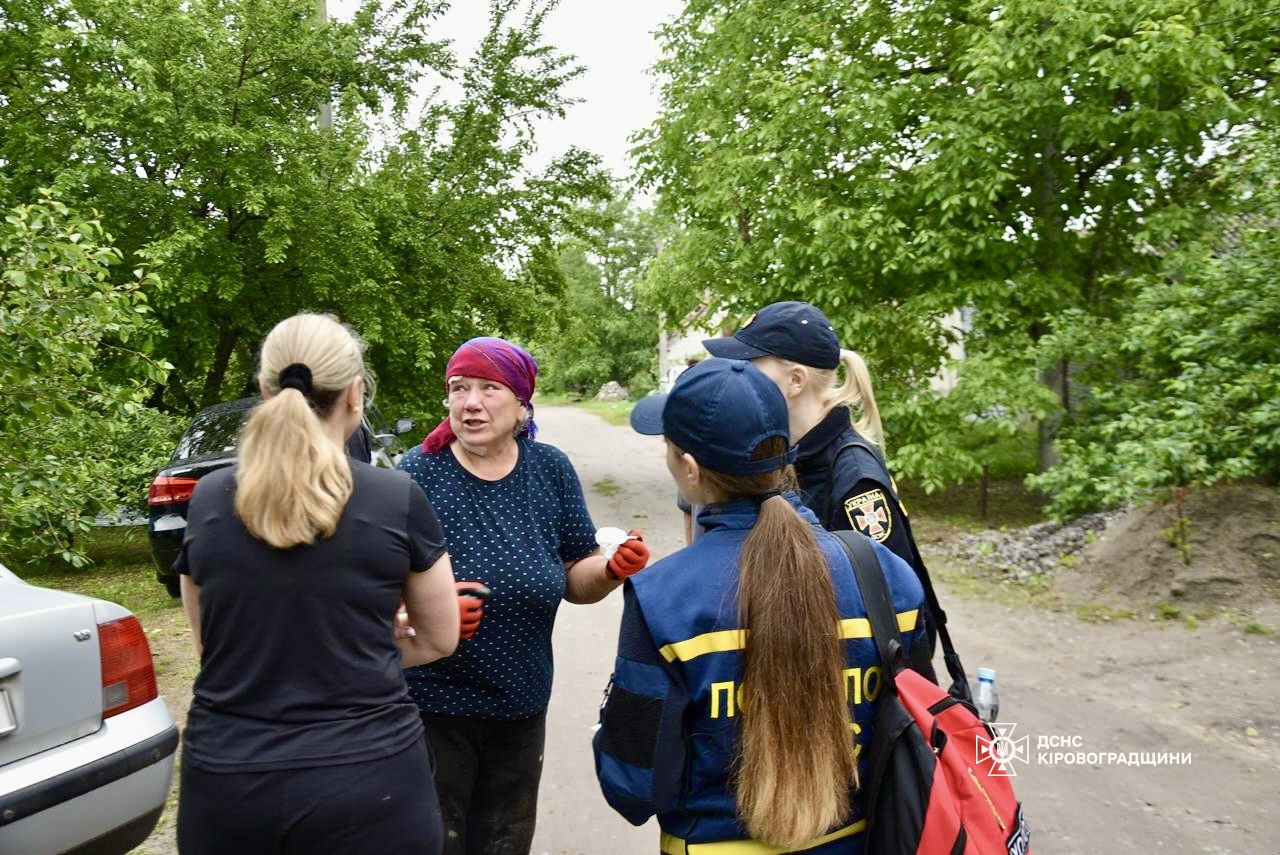 Ворог атакував одне з промислових підприємств Світловодська (ДОПОВНЕНО) Ворог атакував одне з промислових підприємств Світловодська (ДОПОВНЕНО)