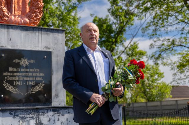 У Власівці вшанували полеглих у Другій світовій війні