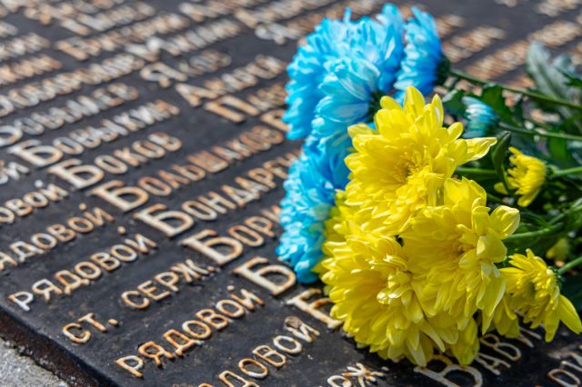 У Власівці вшанували полеглих у Другій світовій війні У Власівці вшанували полеглих у Другій світовій війні