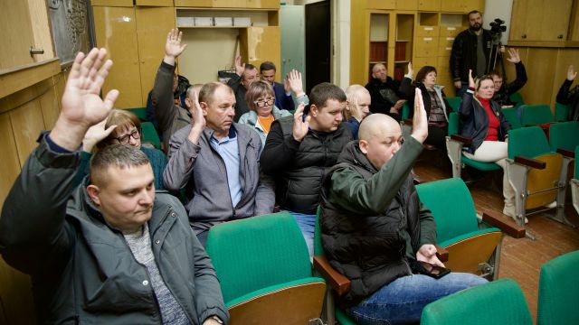 Голосування: Про дострокове причинения повноважень міського голови (ПРЯМИЙ ЕТЕР) Голосування: Про дострокове причинения повноважень міського голови (ПРЯМИЙ ЕТЕР)