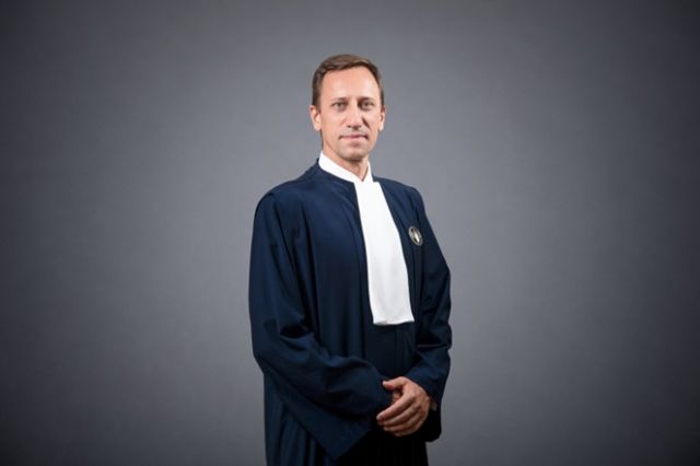 Судді, які допустили до минулих виборів державного зрадника Кузьміна, планують скасувати заборону очолюваної колаборантами Деркачем та Сальдо партії «Наш Край» Судді, які допустили до минулих виборів державного зрадника Кузьміна, планують скасувати заборону очолюваної колаборантами Деркачем та Сальдо партії «Наш Край»