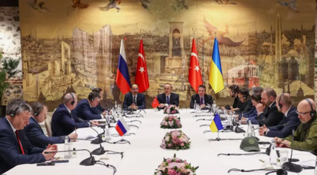 Як кремль маніпулює миром: відволікальна тактика перед літньою активізацією бойових дій Як кремль маніпулює миром: відволікальна тактика перед літньою активізацією бойових дій