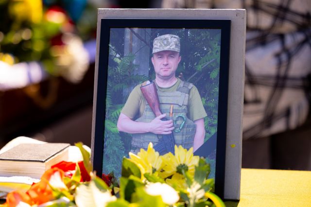 Світловодськ попрощався із захисником Василем Сідненком