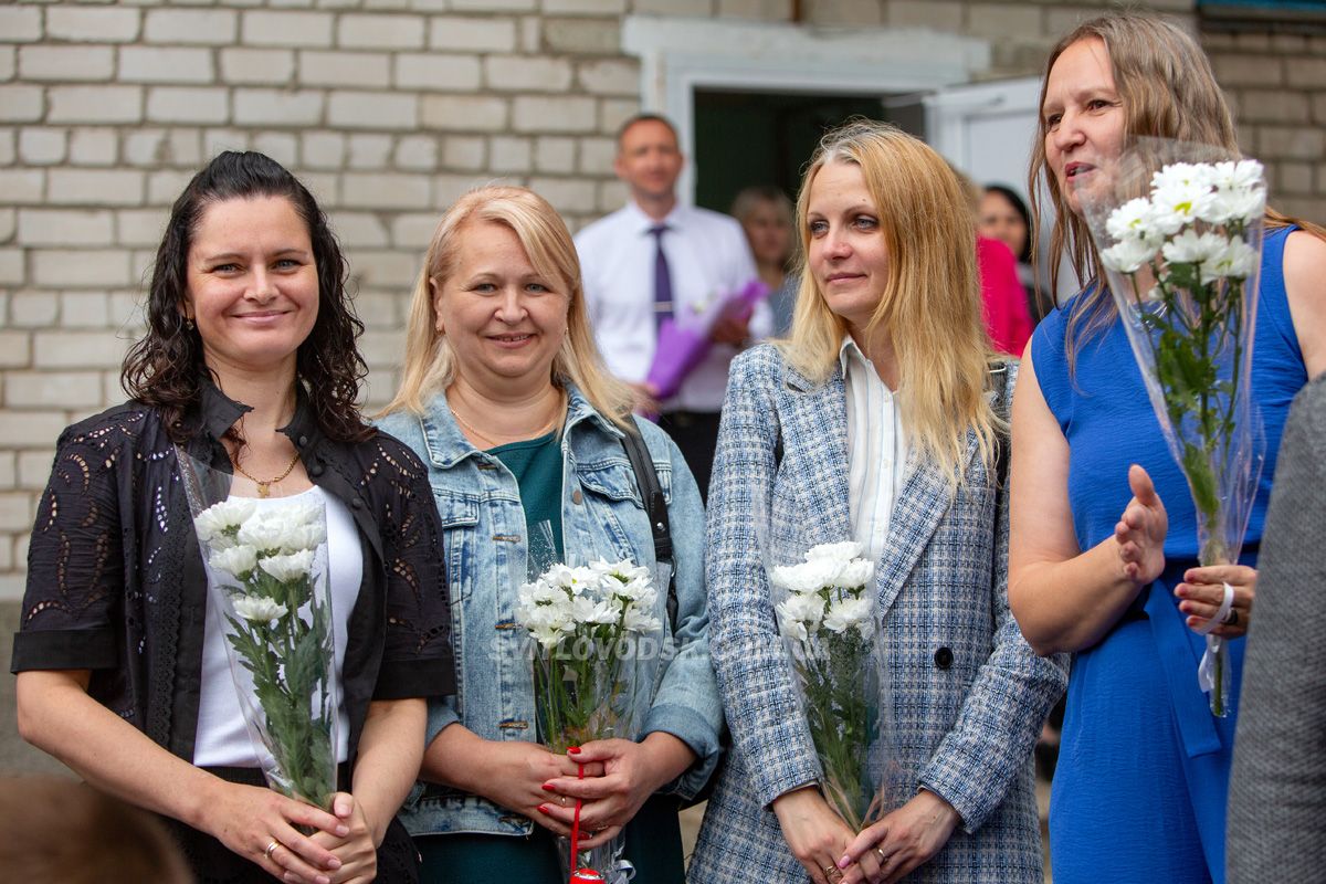 Зустріч із майбутнім: у Світловодську відбулися випускні дев’ятикласників Зустріч із майбутнім: у Світловодську відбулися випускні дев’ятикласників