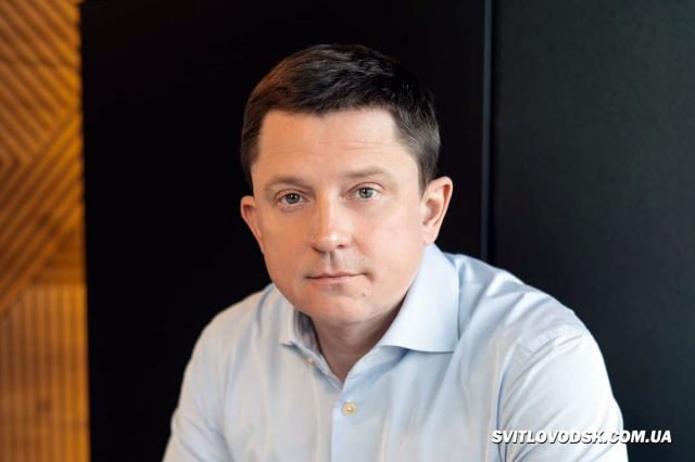 Олесь Довгий склав депутатські повноваження Олесь Довгий склав депутатські повноваження
