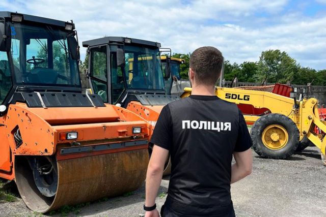 Посадовці Світловодської міськради і підрядник підозрюються у привласненні 1,2 млн грн під час ремонту доріг Посадовці Світловодської міськради і підрядник підозрюються у привласненні 1,2 млн грн під час ремонту доріг