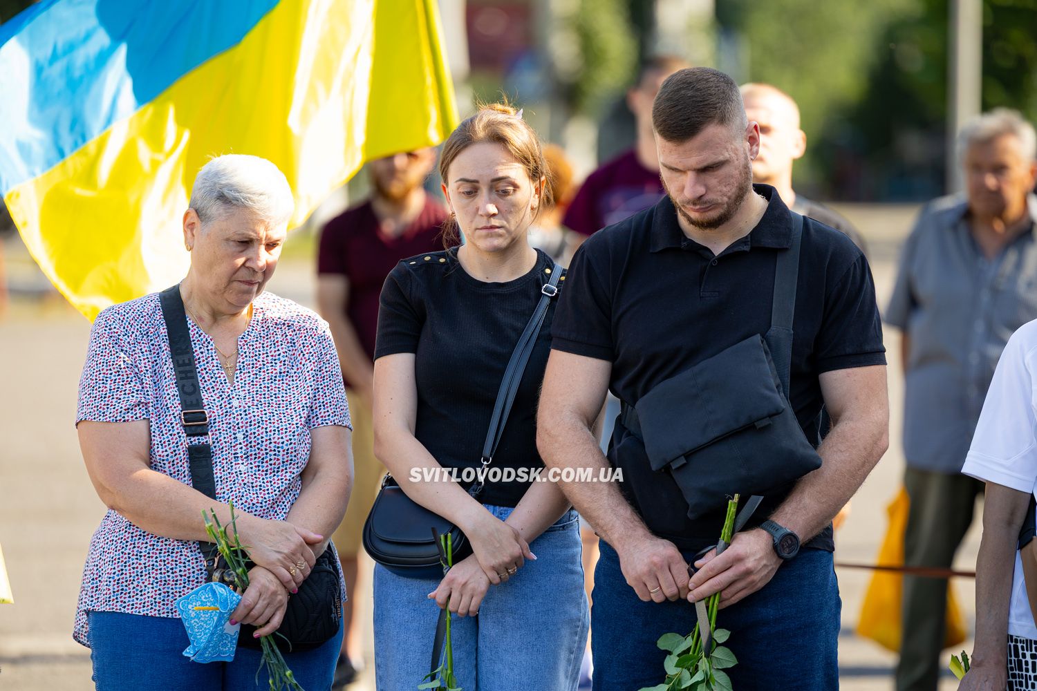 У Світловодську провели в останню земну дорогу захисника України Дениса Голіка У Світловодську провели в останню земну дорогу захисника України Дениса Голіка