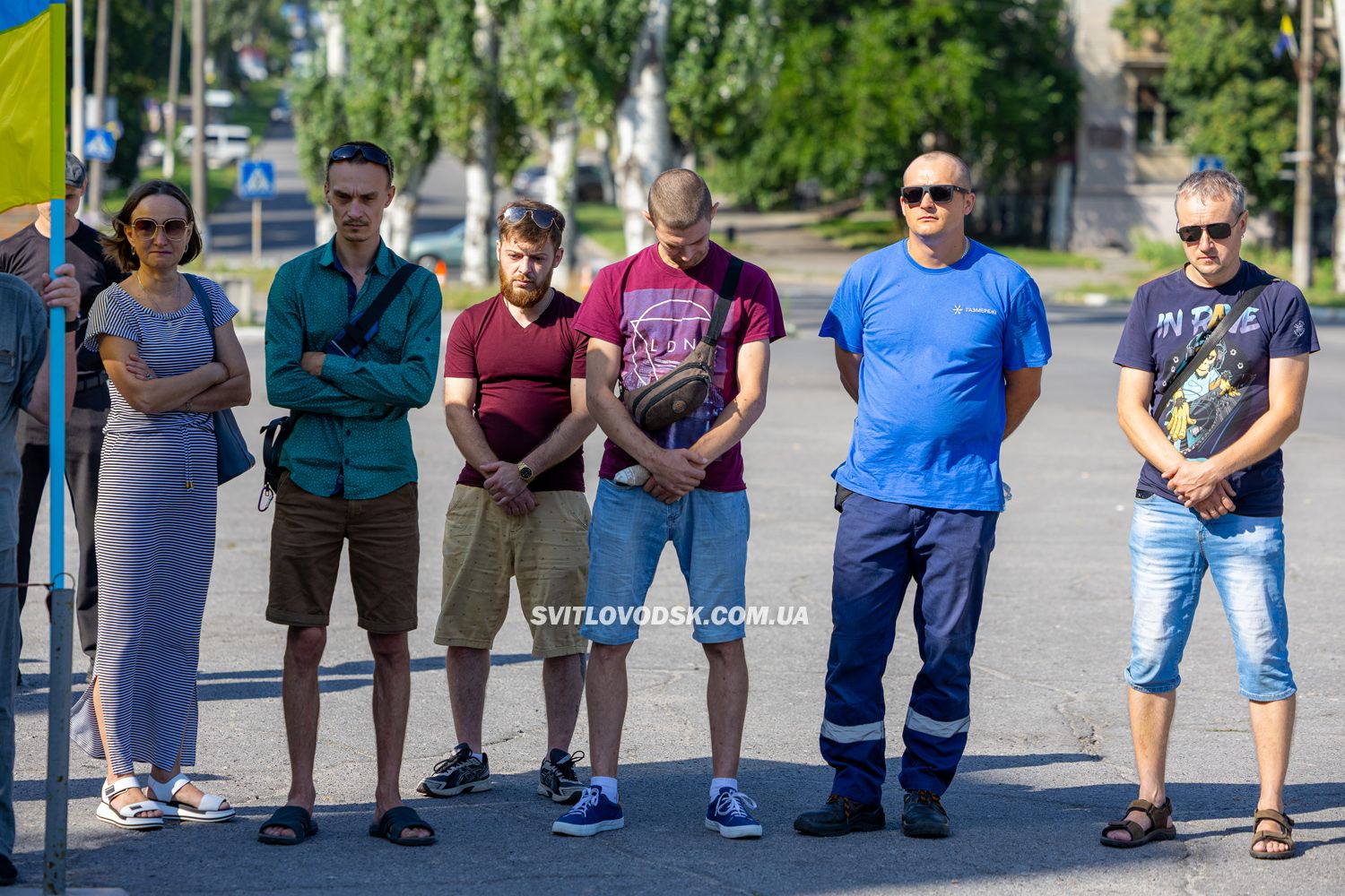 У Світловодську провели в останню земну дорогу захисника України Дениса Голіка У Світловодську провели в останню земну дорогу захисника України Дениса Голіка