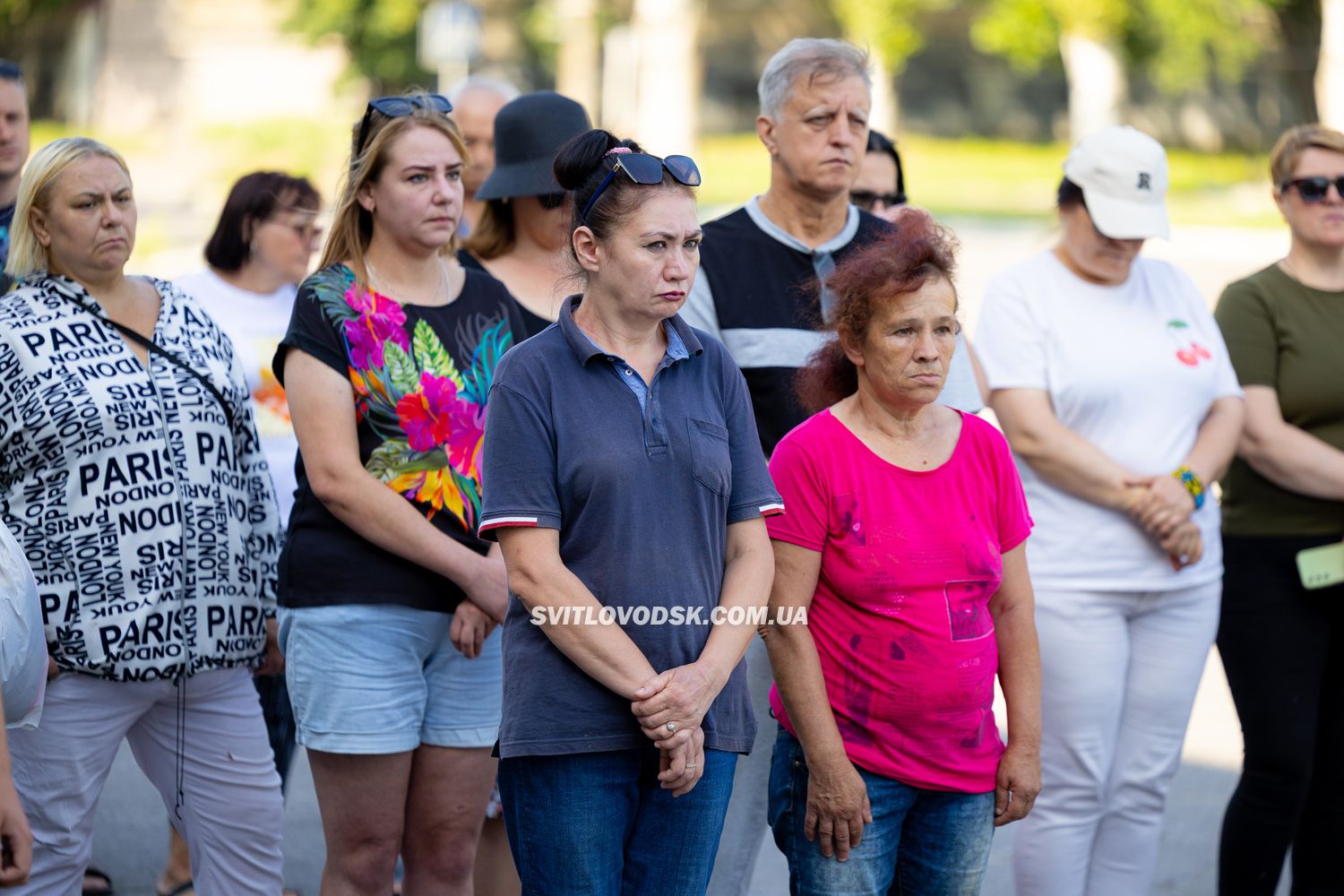 У Світловодську провели в останню земну дорогу захисника України Дениса Голіка У Світловодську провели в останню земну дорогу захисника України Дениса Голіка