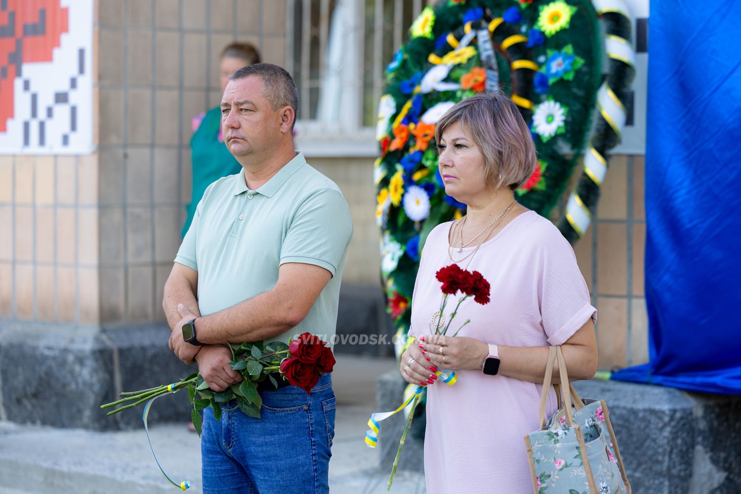 У Світловодську провели в останню земну дорогу захисника України Дениса Голіка У Світловодську провели в останню земну дорогу захисника України Дениса Голіка