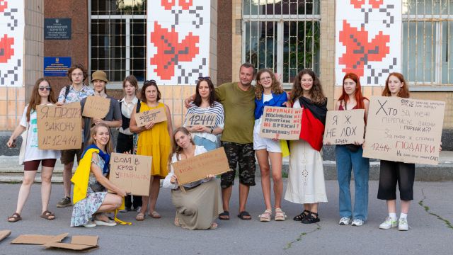 У Світловодську відбувся мітинг проти антикорупційного закону №12414 У Світловодську відбувся мітинг проти антикорупційного закону №12414