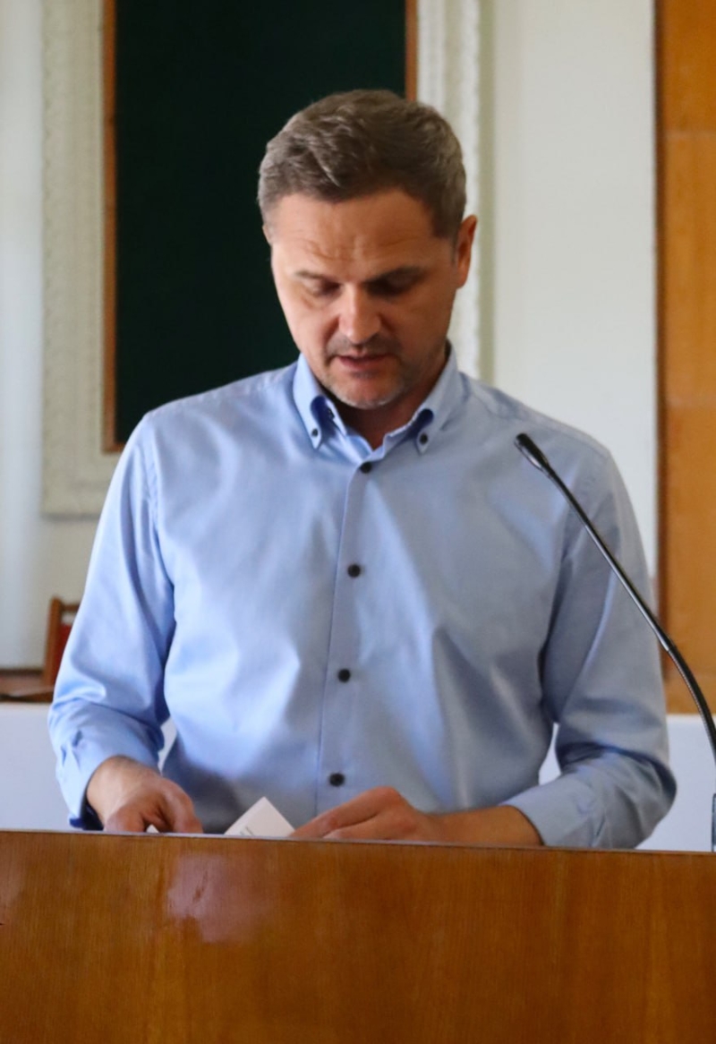 На позачерговій сесії міськради внесли зміни до бюджету та земельних програм На позачерговій сесії міськради внесли зміни до бюджету та земельних програм