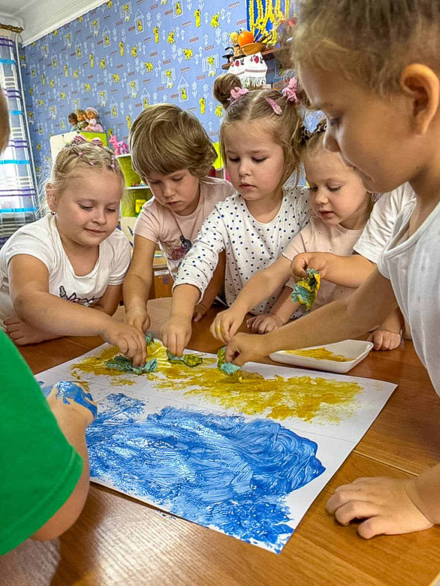 У Світловодську вшанували Державний Прапор України У Світловодську вшанували Державний Прапор України