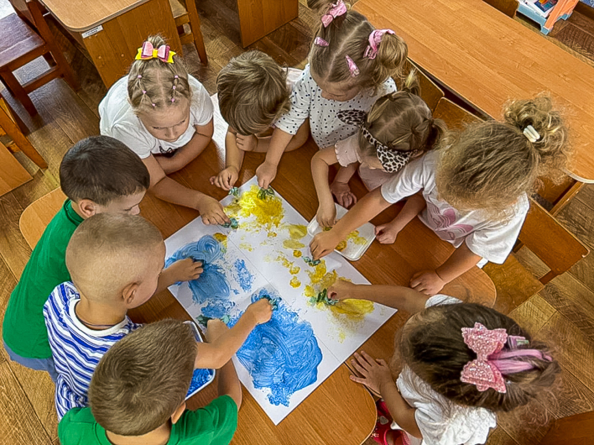 У Світловодську вшанували Державний Прапор України У Світловодську вшанували Державний Прапор України