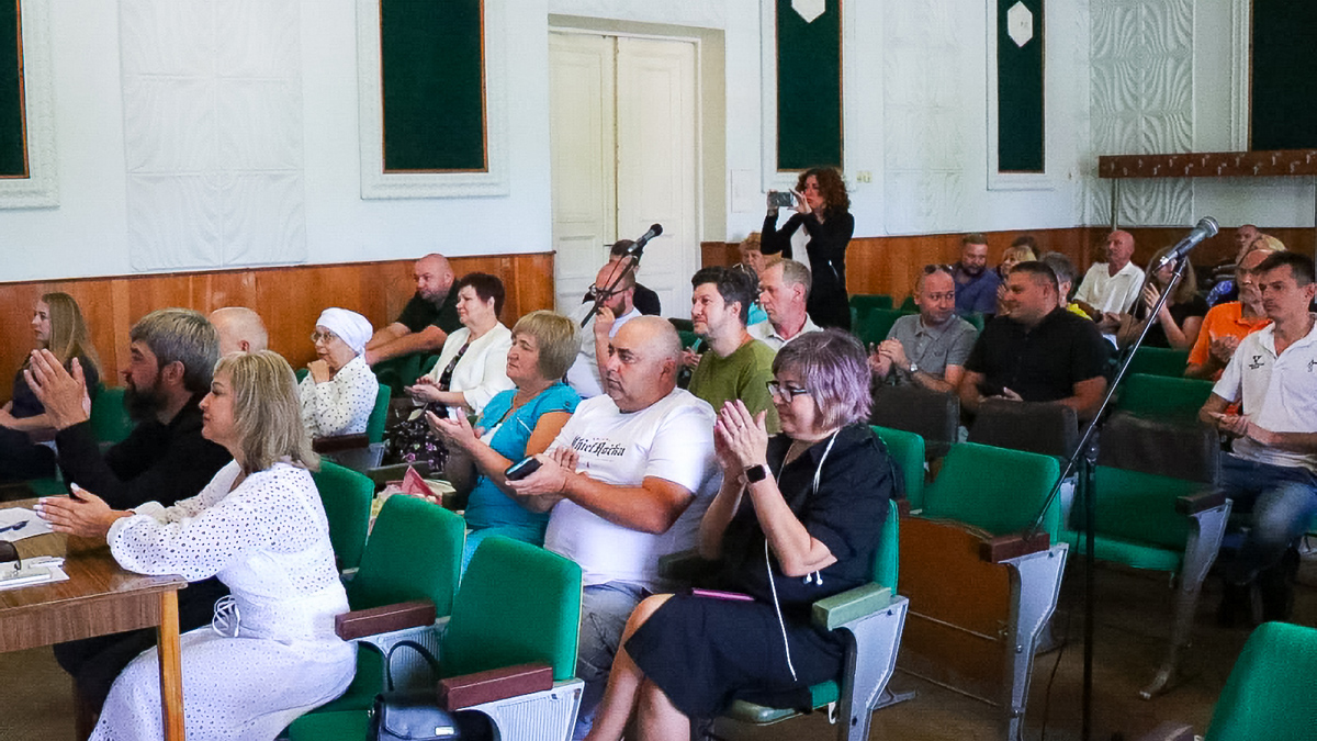У Світловодську відзначили підприємців і волонтерів за підтримку ЗСУ та розвиток громади У Світловодську відзначили підприємців і волонтерів за підтримку ЗСУ та розвиток громади