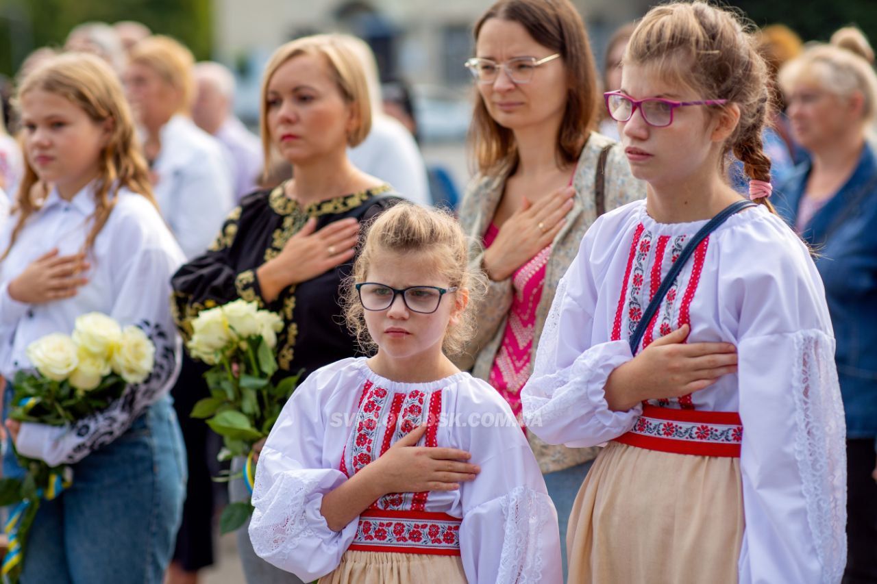 У День Незалежності Алея слави у Світловодську доповнилася портретами героїв У День Незалежності Алея слави у Світловодську доповнилася портретами героїв