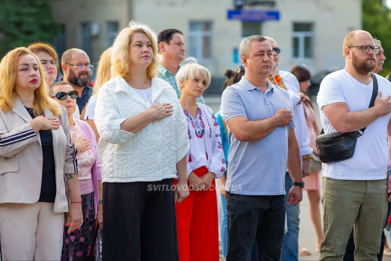 У День Незалежності Алея слави у Світловодську доповнилася портретами героїв У День Незалежності Алея слави у Світловодську доповнилася портретами героїв