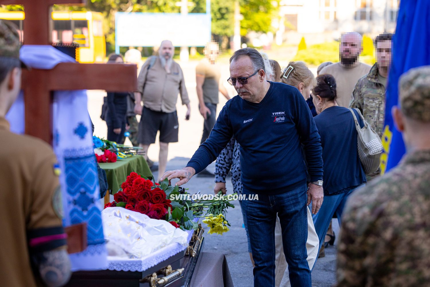 Світловодськ провів в останню путь захисника України Семена Котова Світловодськ провів в останню путь захисника України Семена Котова